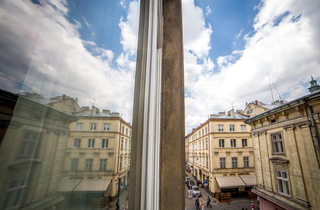 Люкс Апартаменти На Площі Ринок Lviv Exterior photo